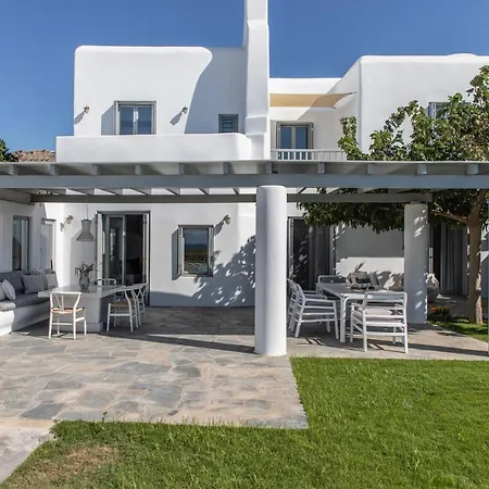 Aqua Breeze Villas On The Beach-3